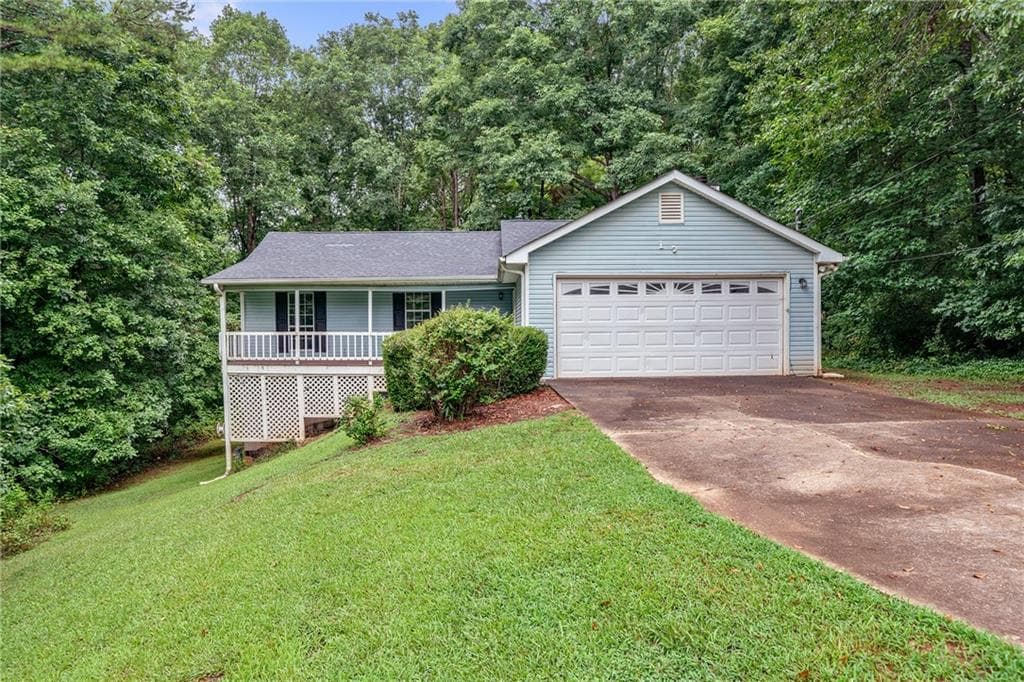 130 Redbud Court, Senoia, GA 30276 — most recent listing photo