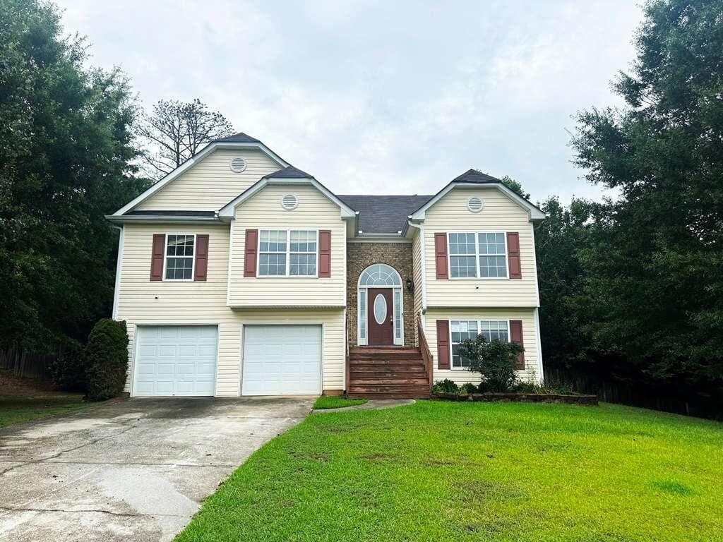 3 bedroom, 3 bathroom, 1,572 sq ft single family residence sold at 3393 Madison Farm Way, Snellville, GA 30039