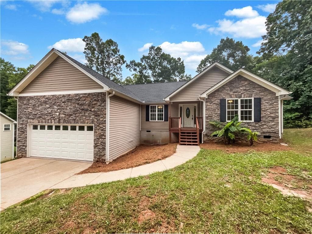 3 bedroom, 2 bathroom single family residence sold at 341 Majestic Run, Temple, GA 30179