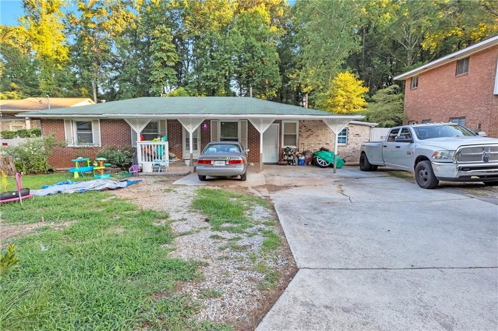other sold at 935 Slash Pine Road, Forest Park, GA 30297