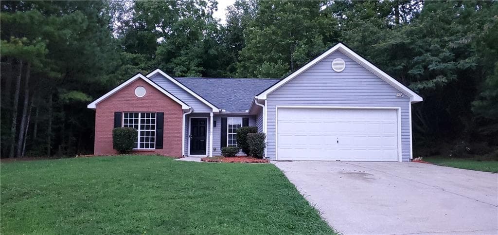 3 bedroom, 2 bathroom, 1,808 sq ft single family residence under contract at 4205 Old House Drive, Conley, GA 30288 — photo 4