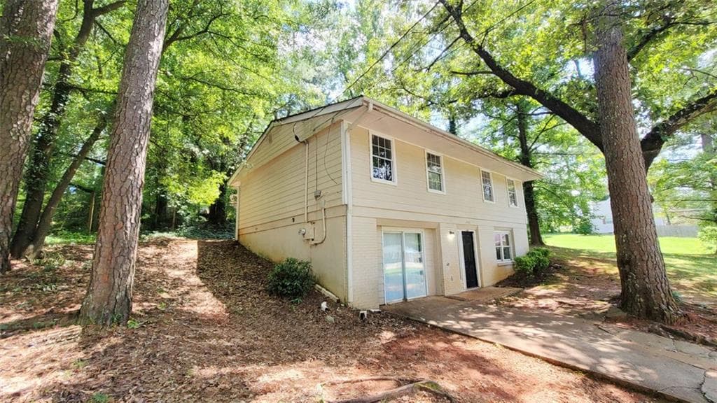 3 bedroom, 2 bathroom, 1,500 sq ft single family residence sold at 2457 SHILOH Drive, Decatur, GA 30034