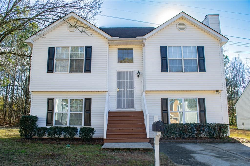 3 bedroom, 2 bathroom, 1,456 sq ft single family residence sold at 3308 Homeward Trail, Ellenwood, GA 30294