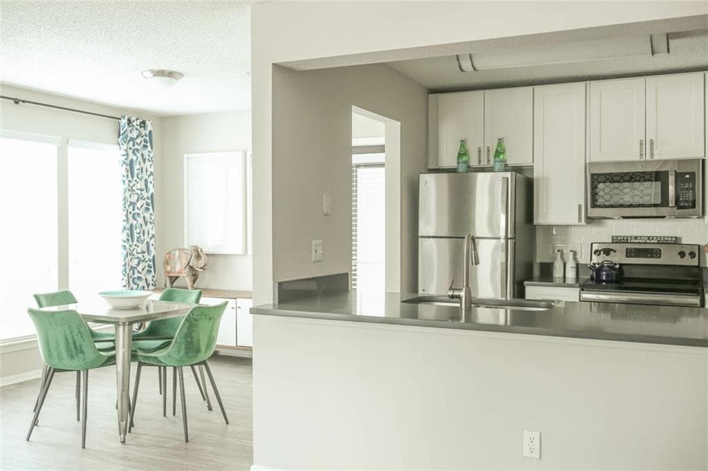 1 bedroom, 1 bathroom, 850 sq ft apartment for rent at 10 Rimington Lane 802, Decatur, GA 30030 for $1,482 a month — photo 1 of 33
