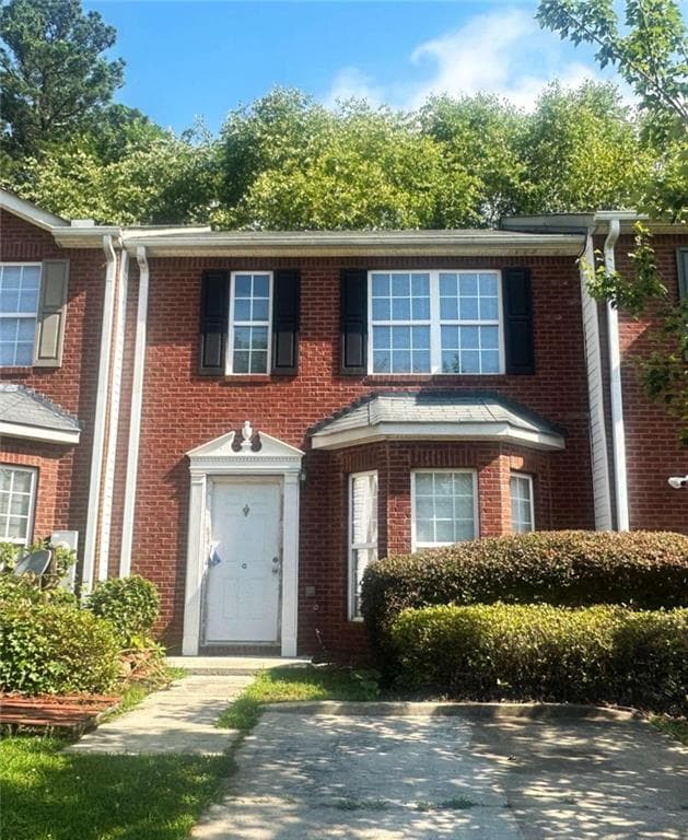 2 bedroom, 3 bathroom townhouse sold at 2794 Norfair Loop, Lithonia, GA 30038