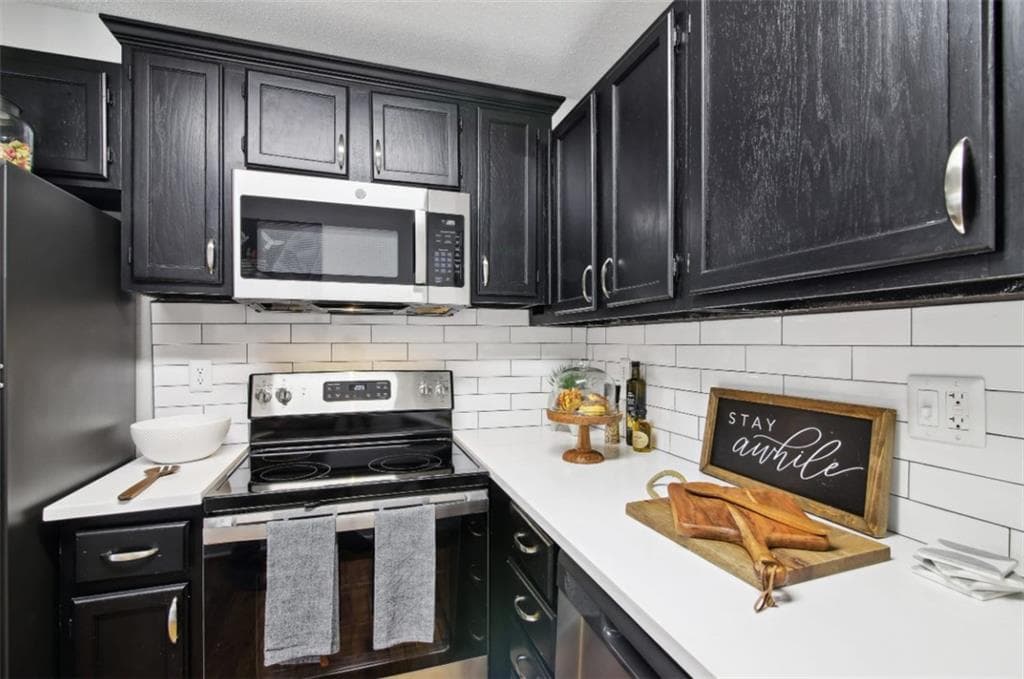 3 bedroom, 2 bathroom, 1,350 sq ft apartment for rent at 2696 N Druid Hills Road 0912, Atlanta, GA 30329 for $2,130 a month — photo 1 of 34