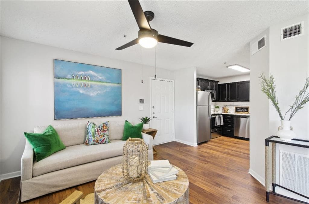 3 bedroom, 2 bathroom, 1,350 sq ft apartment for rent at 2696 N Druid Hills Road 0912, Atlanta, GA 30329 for $2,130 a month — photo 4
