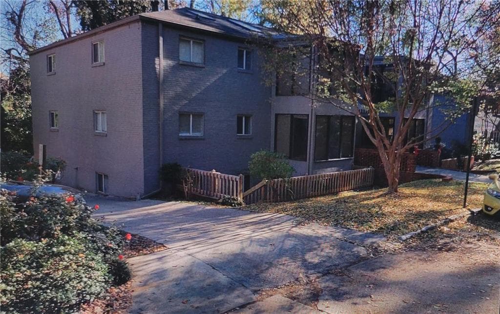 1 bedroom, 1 bathroom, 760 sq ft condominium sold at 885 Glendale Terrace A3, Atlanta, GA 30309