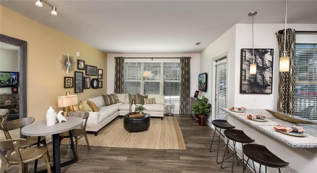 1 bedroom, 1 bathroom, 802 sq ft apartment for rent at 1887 Duluth Highway 002-224, Lawrenceville, GA 30043 for $1,446 a month — photo 4