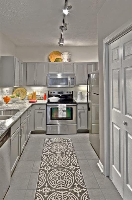 1 bedroom, 1 bathroom, 723 sq ft apartment for rent at 240 E Belle Isle Road 152, Atlanta, GA 30342 for $1,324 a month — photo 2