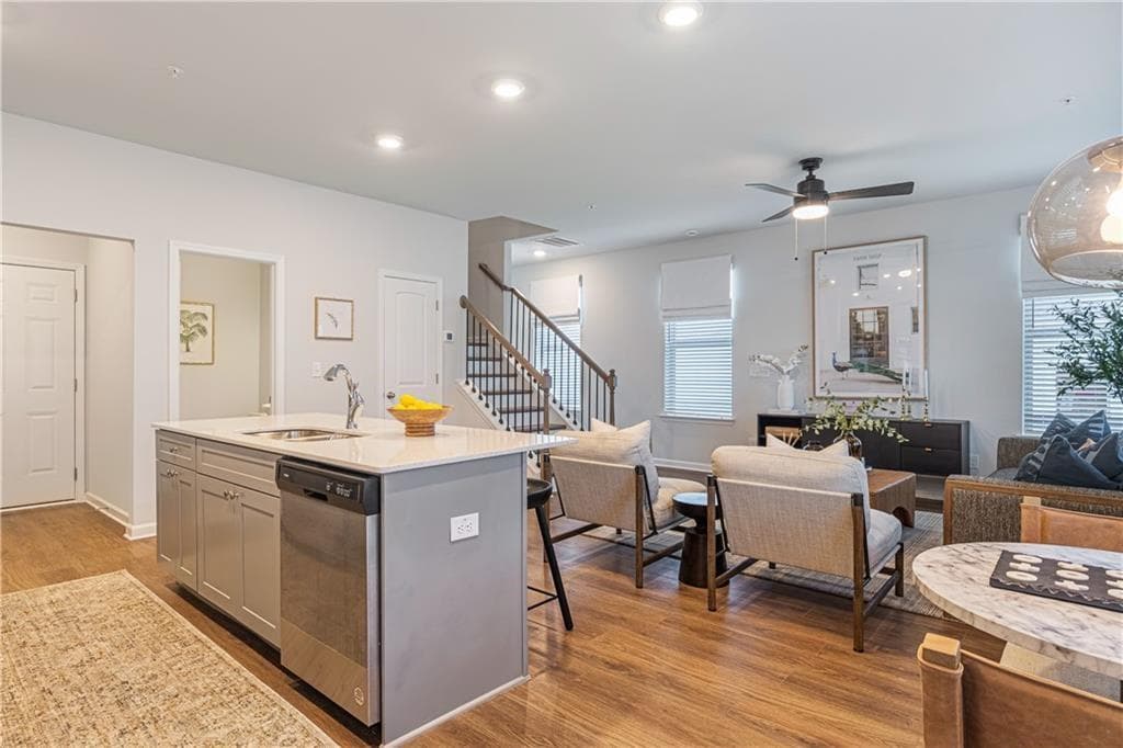 4 bedroom, 3 bathroom, 1,941 sq ft townhouse for rent at 398 Sailors Way Austin Flex, Canton, GA 30114 for $2,536 a month — photo 4