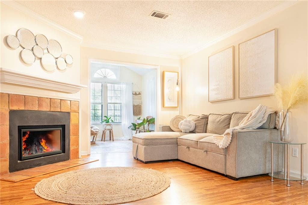 3 bedroom, 2 bathroom condominium sold at 205 Barrington Hills Drive, Atlanta, GA 30350
