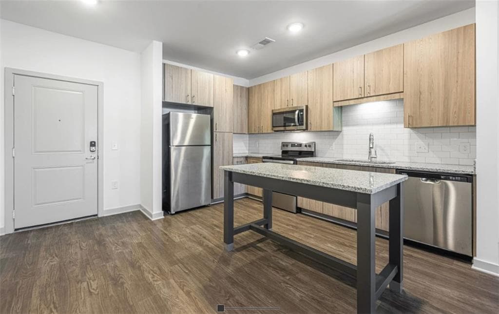 3 bedroom, 2 bathroom, 1,189 sq ft apartment for rent at 1230 Joe Frank Harris Parkway 5213, Cartersville, GA 30120 for $2,250 a month — photo 3
