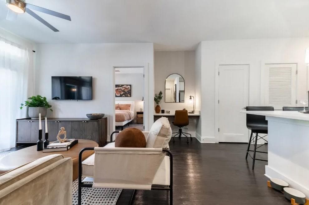 1 bedroom, 1 bathroom, 638 sq ft apartment for rent at 1220 Mecaslin Street 1517, Atlanta, GA 30318 for $1,698 a month — photo 5