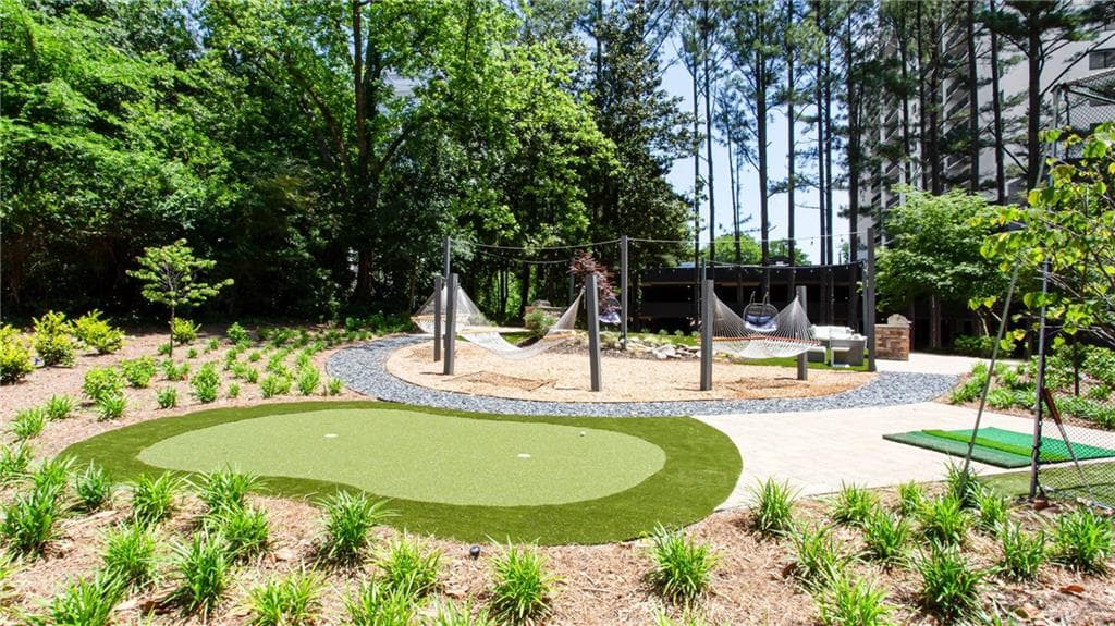 1 bedroom, 1 bathroom, 814 sq ft apartment for rent at 2460 Peachtree Road 0501, Atlanta, GA 30305 for $1,405 a month — photo 9