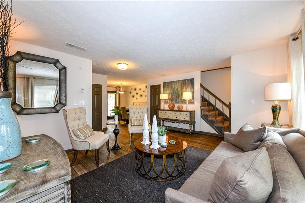 4 bedroom, 3 bathroom, 2,300 sq ft apartment for rent at 501 N River Parkway 410TH, Atlanta, GA 30350 for $2,016 a month — photo 3