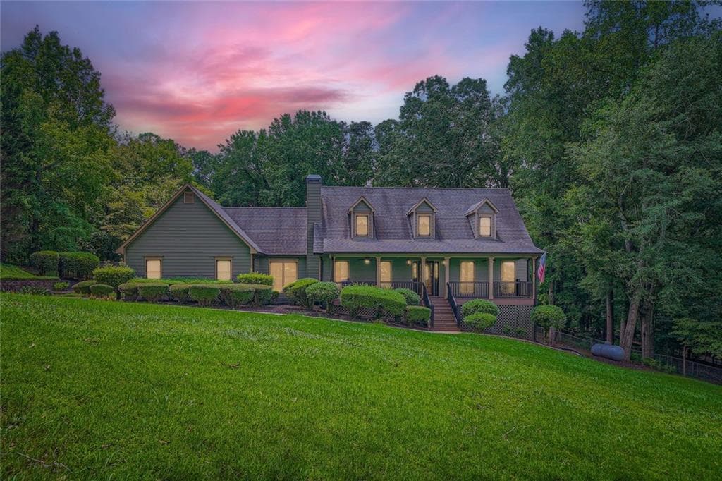 4 bedroom, 4 bathroom, 3,483 sq ft single family residence sold at 2013 Hendon Road, Woodstock, GA 30188