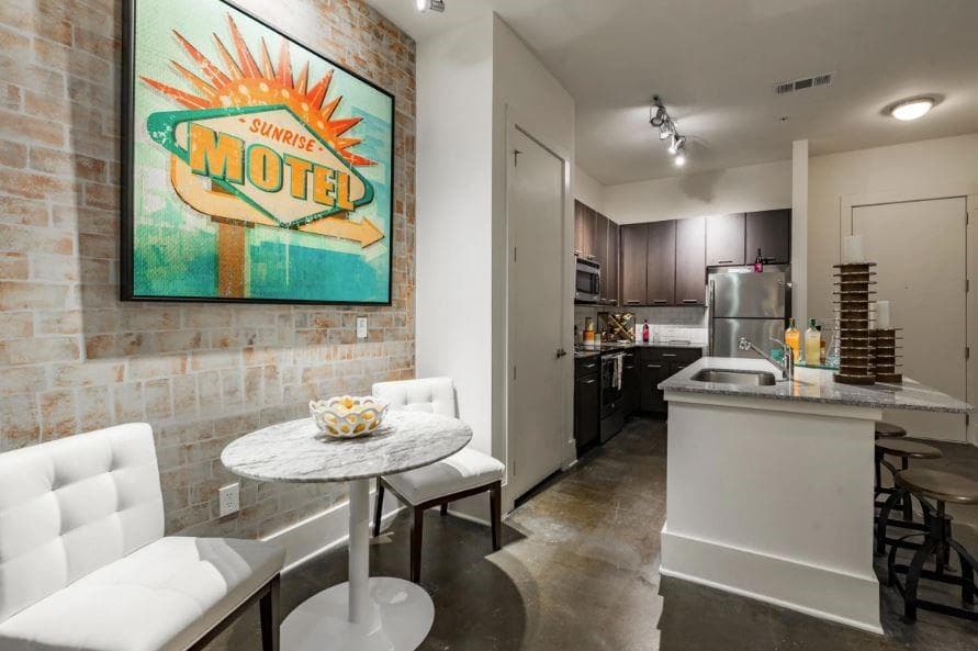 1 bedroom, 1 bathroom apartment for rent at 1391 Collier Road 2107, Atlanta, GA 30318 for $1,370 a month — photo 4