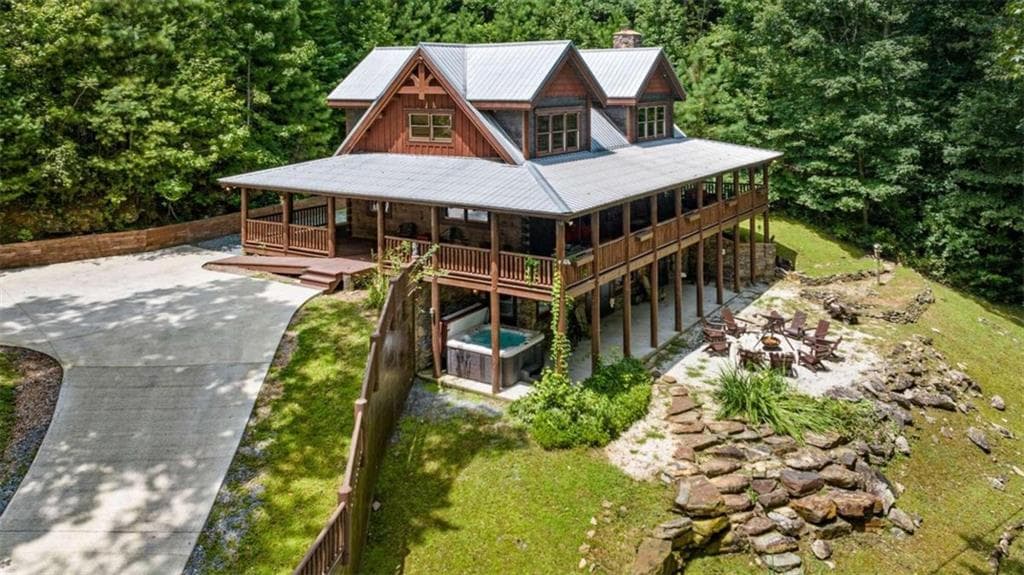 4 bedroom, 5 bathroom, 3,916 sq ft single family residence sold at 175 Hemlock Lane, Ellijay, GA 30536
