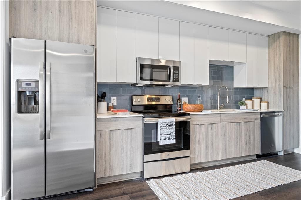 3 bedroom, 2 bathroom, 1,395 sq ft apartment for rent at 1777 Peachtree Street 909, Atlanta, GA 30309 for $3,529 a month — photo 4