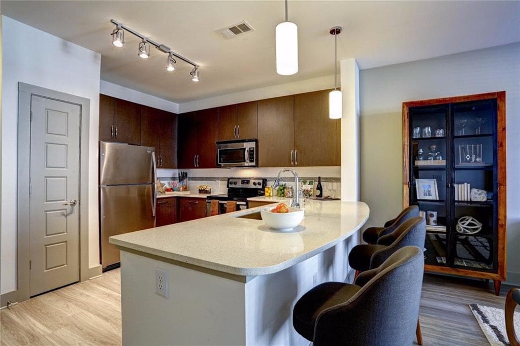 2 bedroom, 2 bathroom, 1,200 sq ft apartment for rent at 1213 Avalon Boulevard 4203, Alpharetta, GA 30009 for $3,935 a month — photo 4