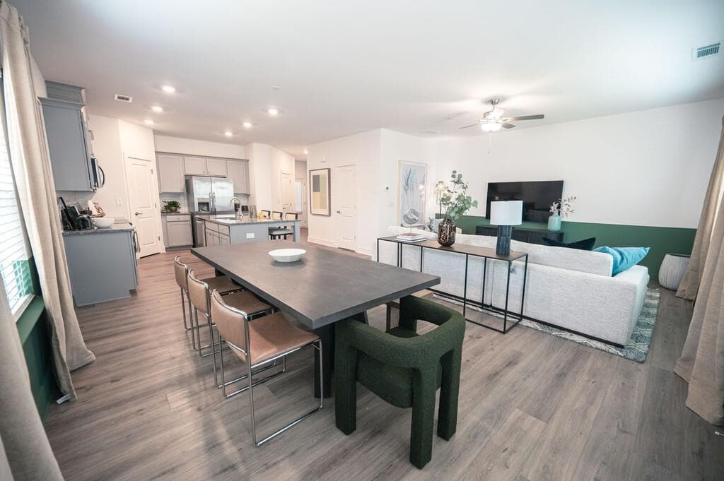 3 bedroom, 3 bathroom, 1,381 sq ft townhouse for rent at 1298 Mabry Street Bailey, Lawrenceville, GA 30043 for $2,473 a month — photo 5