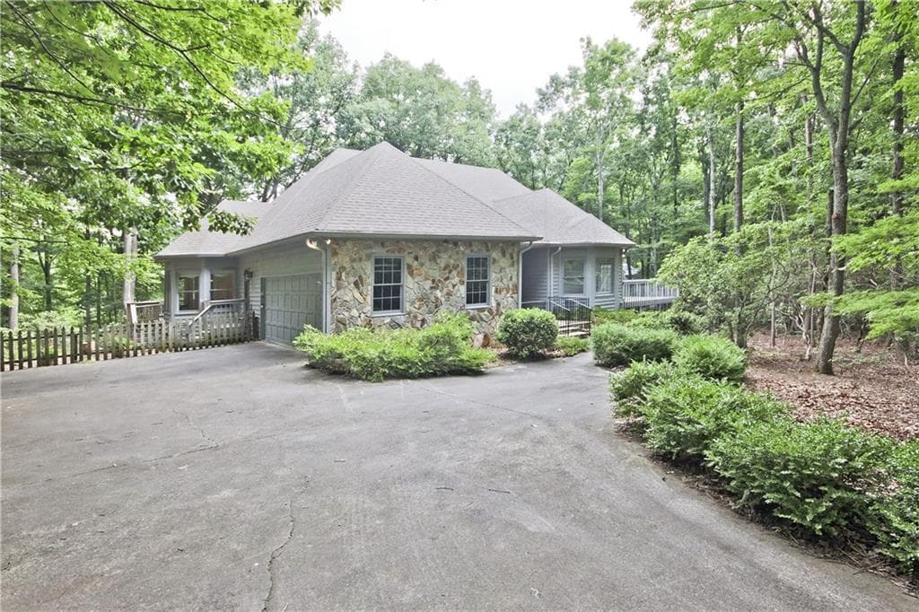 3 bedroom, 3 bathroom single family residence sold at 150 Alpine Drive, Jasper, GA 30143