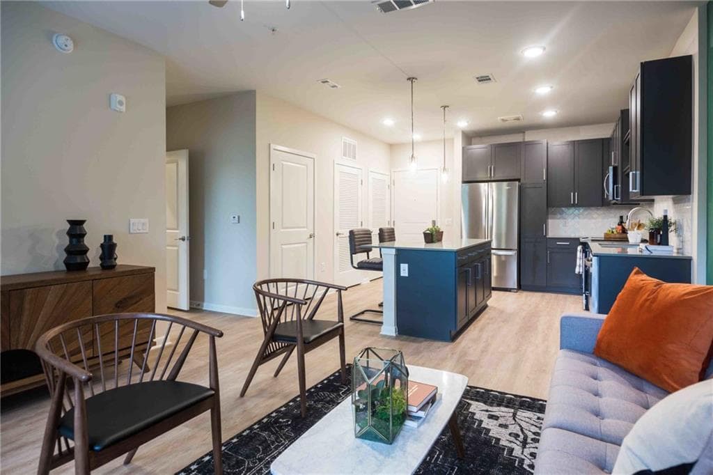 2 bedroom, 2 bathroom, 1,216 sq ft apartment for rent at 871 3rd Street 1235, Atlanta, GA 30318 for $2,610 a month — photo 9