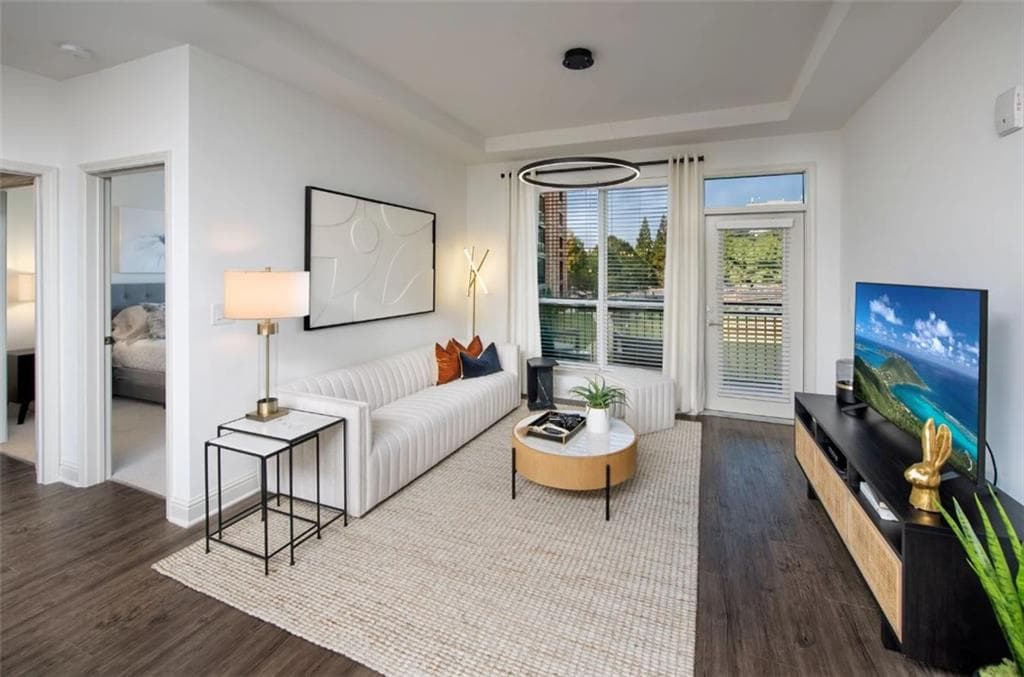 3 bedroom, 2 bathroom, 1,261 sq ft apartment for rent at 2180 Shadowood Parkway 201, Atlanta, GA 30339 for $3,011 a month — photo 4