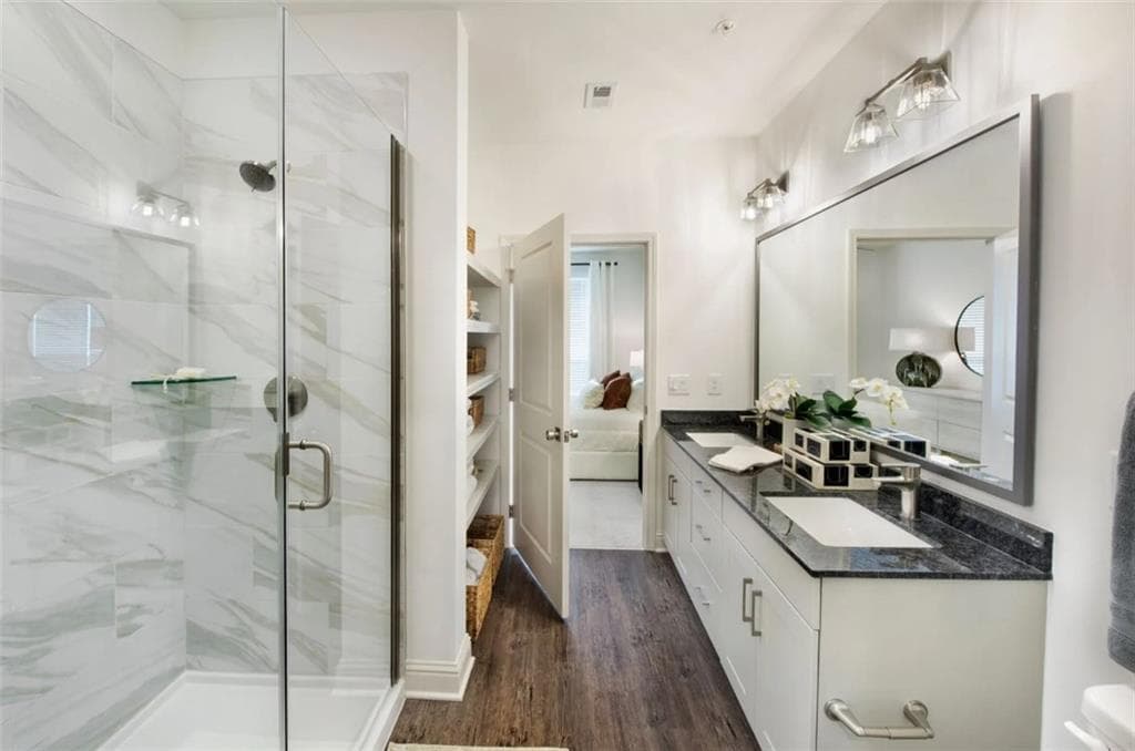 3 bedroom, 2 bathroom, 1,261 sq ft apartment for rent at 2180 Shadowood Parkway 201, Atlanta, GA 30339 for $3,011 a month — photo 9