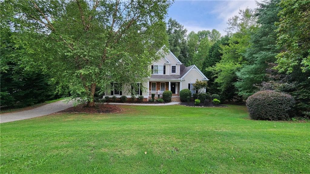 5 bedroom, 4 bathroom single family residence sold at 909 Pin Oak Place, Canton, GA 30115