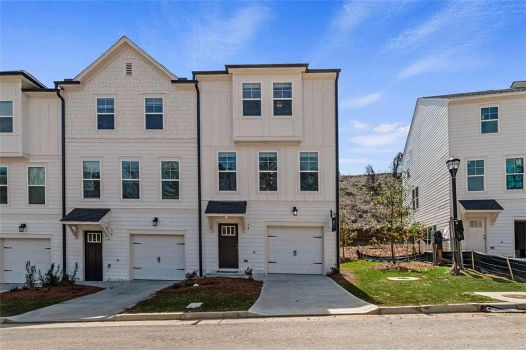 3 bedroom, 4 bathroom townhouse under contract at 77 Werner Brook Way, Atlanta, GA 30354 — photo 3