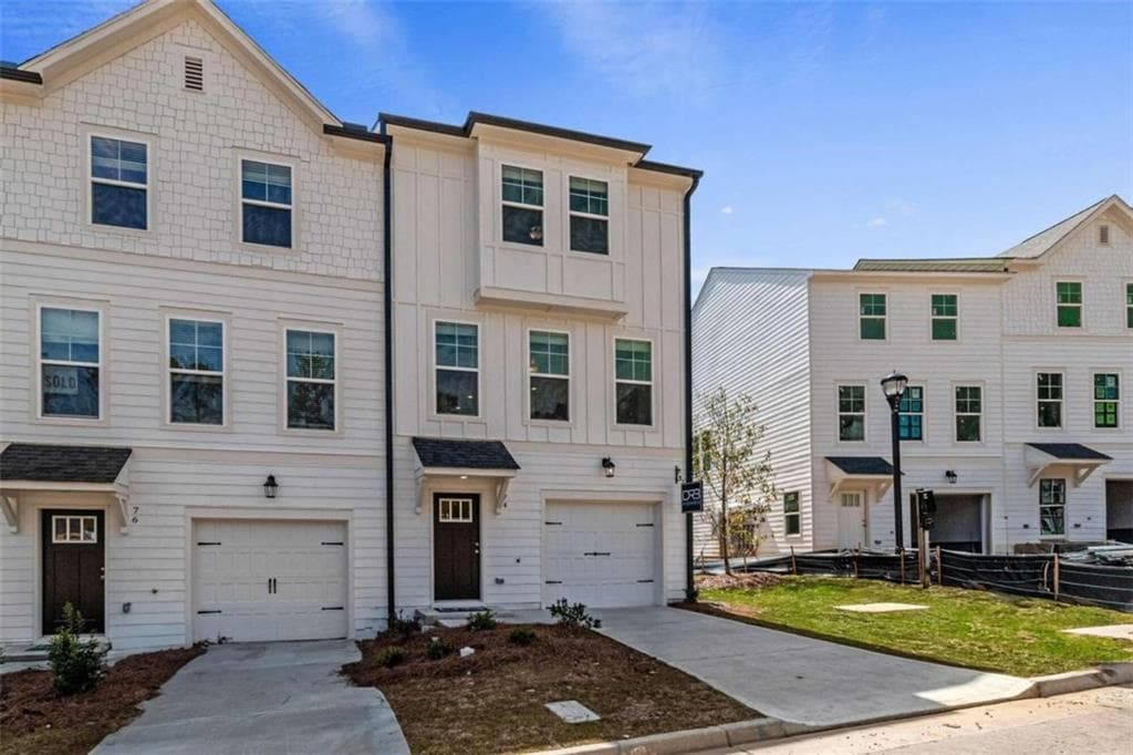 3 bedroom, 4 bathroom townhouse under contract at 77 Werner Brook Way, Atlanta, GA 30354 — photo 5
