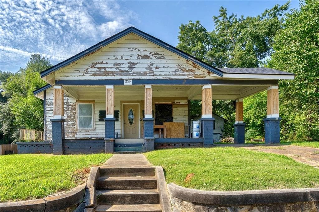 quadruplex sold at 1630 Temple Avenue, Atlanta, GA 30337