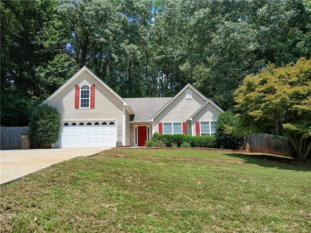 3 bedroom, 2 bathroom, 1,809 sq ft single family residence sold at 4013 Cheval Court, Gainesville, GA 30507