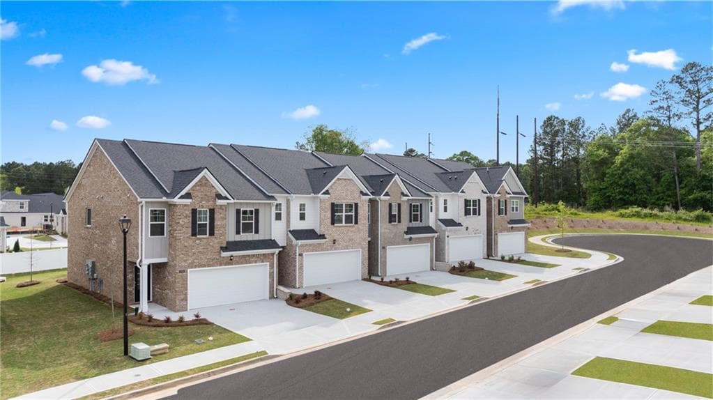 3 bedroom, 3 bathroom townhouse sold at 295 SILVER MOON Drive, Loganville, GA 30052