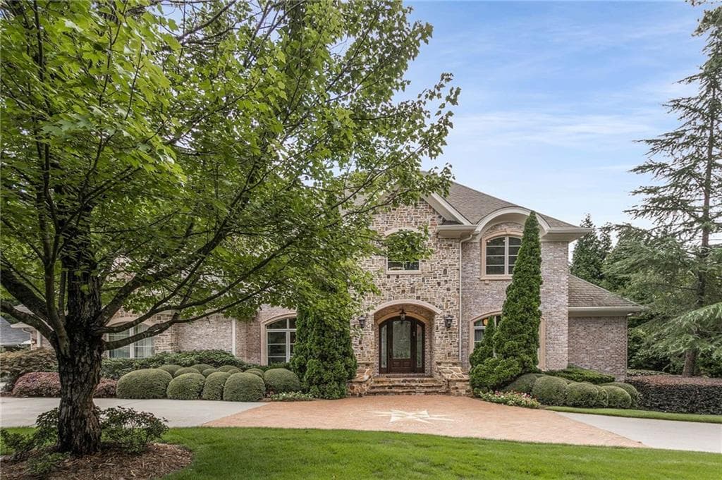 6 bedroom, 6 bathroom, 7,786 sq ft single family residence sold at 1277 Kittredge Court, Atlanta, GA 30329