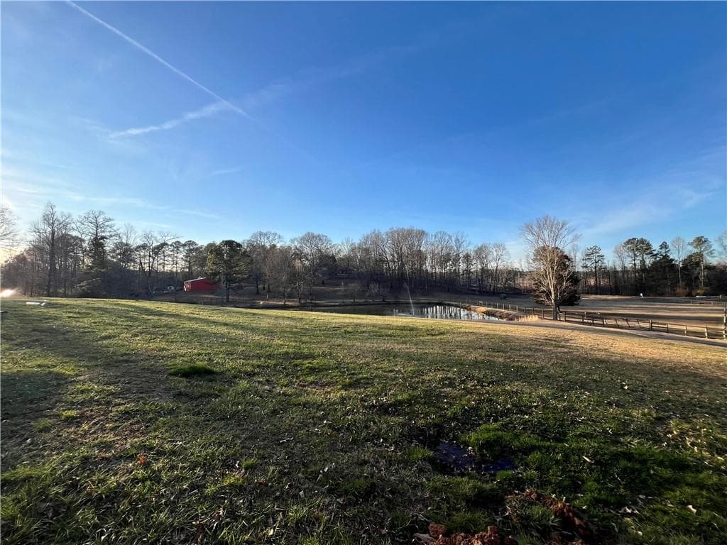 3 bedroom, 2 bathroom, 2,094 sq ft single family residence for sale at 6225 Collins Road, Acworth, GA 30101 — photo 10