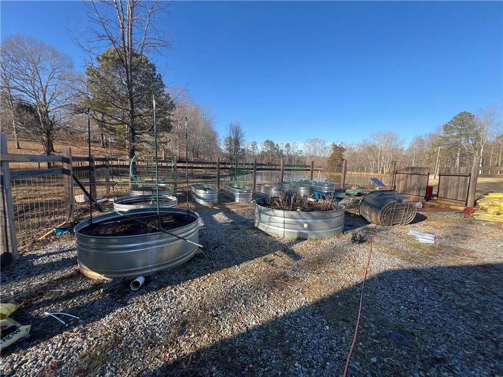 3 bedroom, 2 bathroom, 2,094 sq ft single family residence for sale at 6225 Collins Road, Acworth, GA 30101 — photo 6