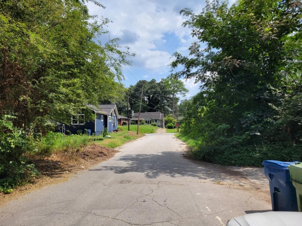 single family residence for sale at 2001 Arlington, Atlanta, GA 30318 — photo 5