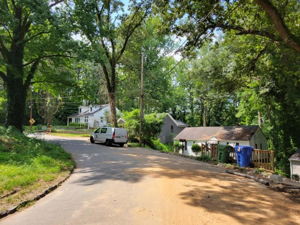 single family residence for sale at 2001 Arlington, Atlanta, GA 30318 — photo 6