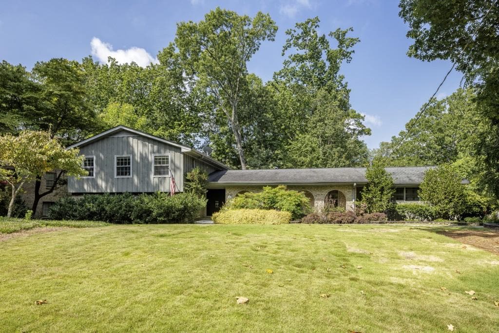 4 bedroom, 3 bathroom single family residence sold at 1068 Winding Branch Lane, Atlanta, GA 30338