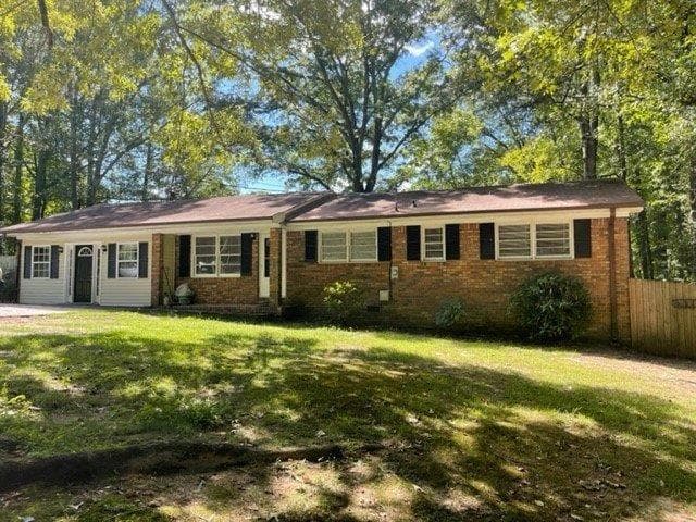 3 bedroom, 2 bathroom single family residence sold at 207 Briarwood Drive, Dallas, GA 30132