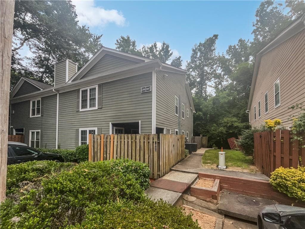 1097 Rock Creek Lane