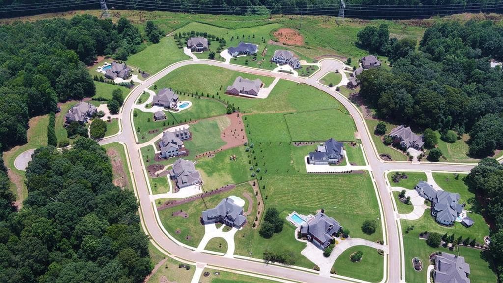 single family residence for sale at 5427 Planting Field Lane, Flowery Branch, GA 30542 — photo 6