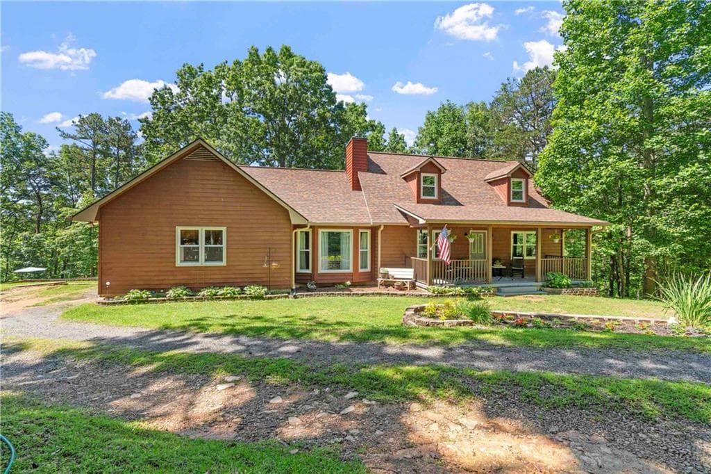 4 bedroom, 4 bathroom, 3,640 sq ft single family residence sold at 84 Oakland, Talking Rock, GA 30175
