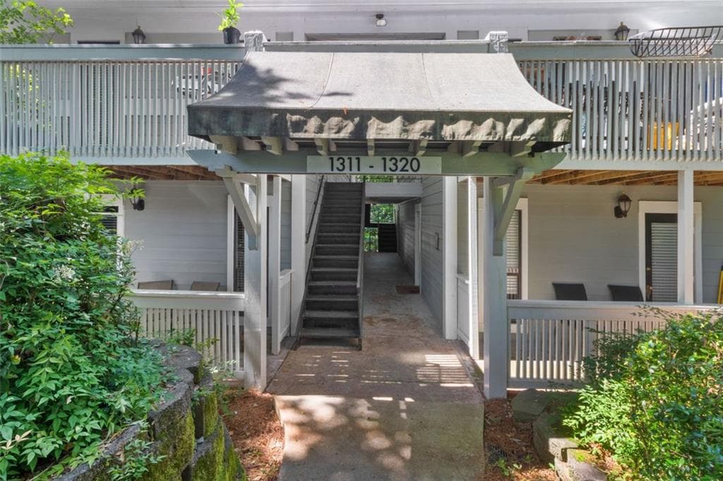 1 bedroom, 1 bathroom, 611 sq ft condominium sold at 1316 Summit North Drive, Atlanta, GA 30324