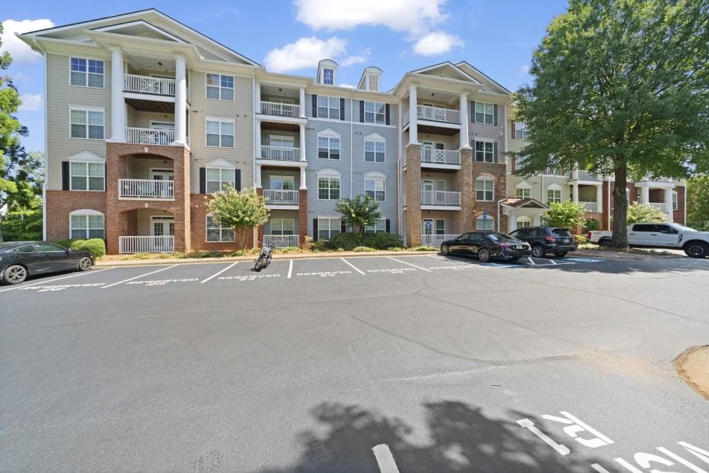 2 bedroom, 2 bathroom, 1,209 sq ft condominium sold at 1965 Nocturne Drive 1208, Alpharetta, GA 30009