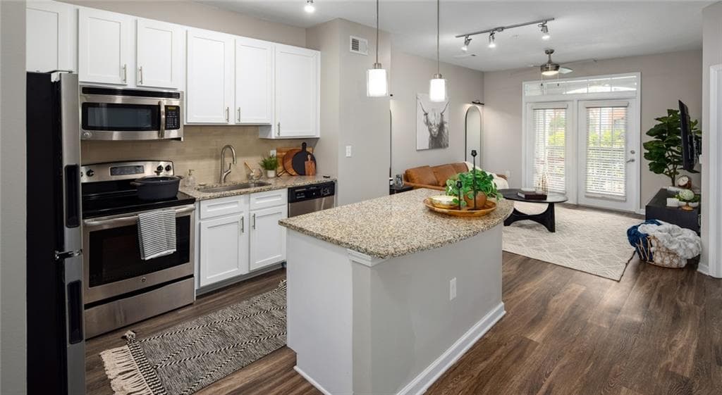 2 bedroom, 2 bathroom, 1,169 sq ft apartment for rent at 1295 Dresden Drive 401, Atlanta, GA 30319 for $2,384 a month — photo 2