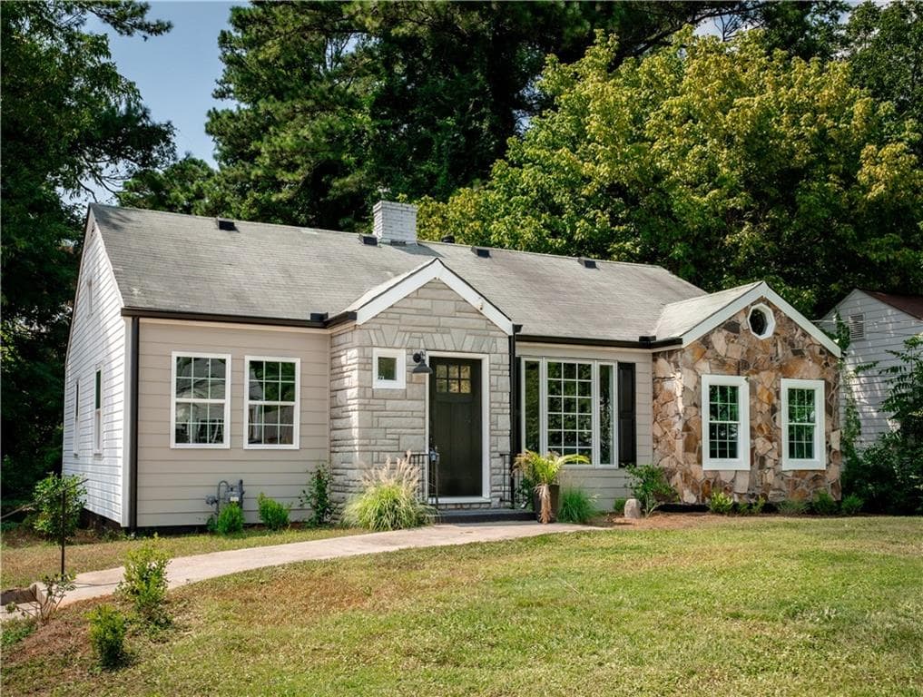 2 bedroom, 2 bathroom, 1,216 sq ft single family residence sold at 1439 Westridge Road, Atlanta, GA 30311